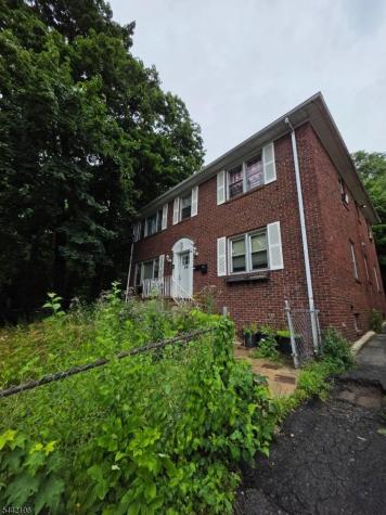 24 Chelsea Avenue East Orange NJ 07018