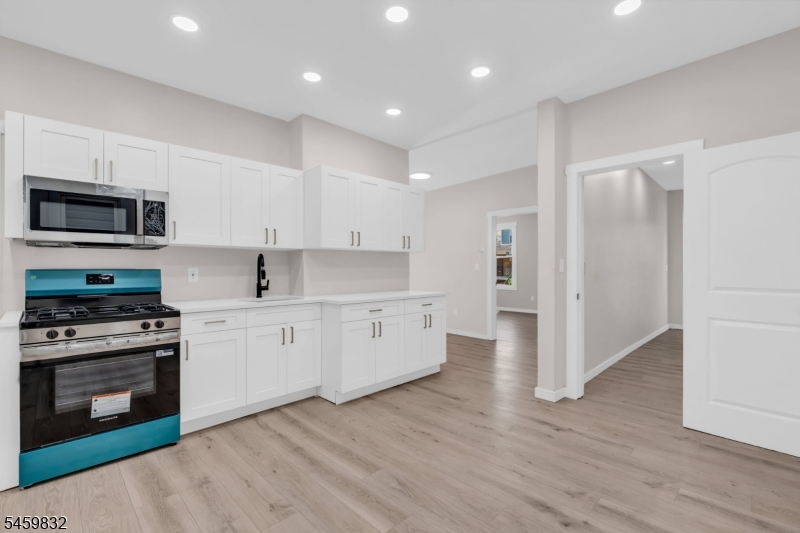 130 19TH Avenue Irvington NJ 07111