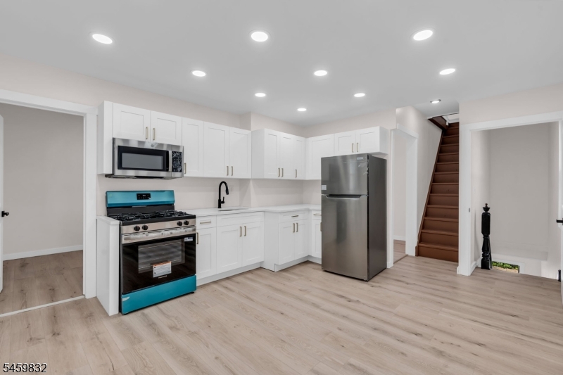 130 19TH Avenue Irvington NJ 07111