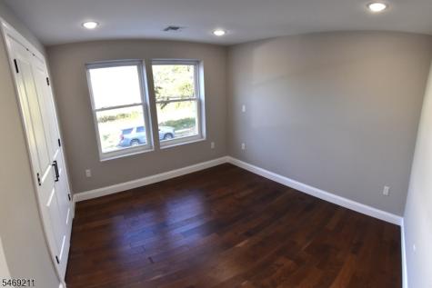 636 S 10th Street Newark NJ 07108
