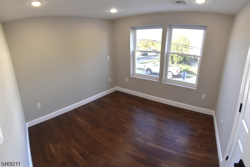 636 S 10th Street Newark NJ 07108