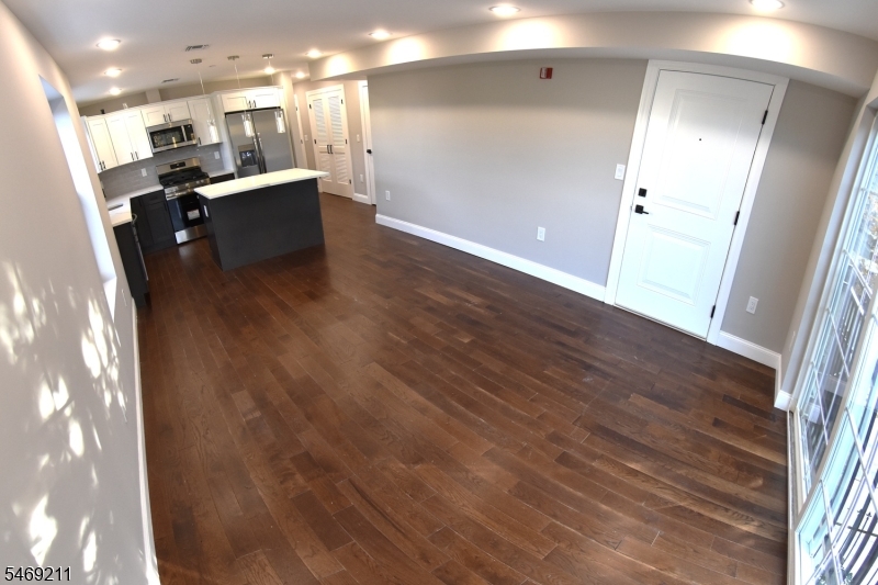 636 S 10th Street Newark NJ 07108