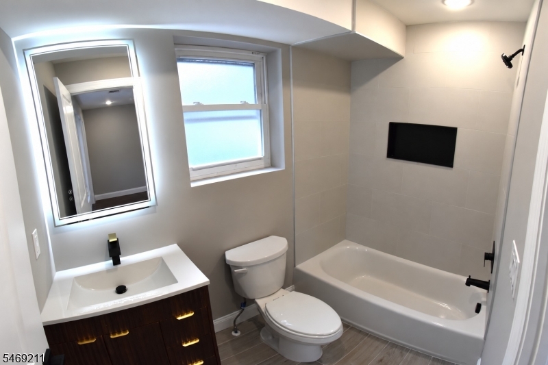 636 S 10th Street Newark NJ 07108