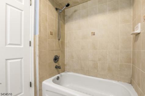 63 Chadwick Avenue Newark NJ 07108