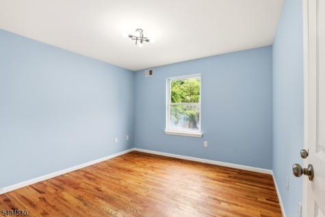 63 Chadwick Avenue Newark NJ 07108