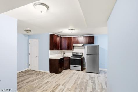 63 Chadwick Avenue Newark NJ 07108