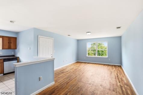 63 Chadwick Avenue Newark NJ 07108