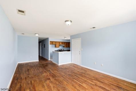 63 Chadwick Avenue Newark NJ 07108
