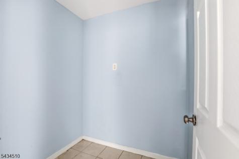 63 Chadwick Avenue Newark NJ 07108