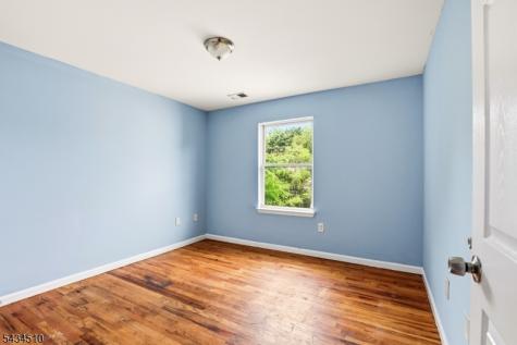 63 Chadwick Avenue Newark NJ 07108