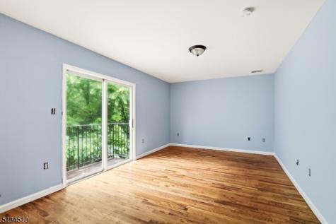 63 Chadwick Avenue Newark NJ 07108