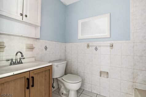 63 Chadwick Avenue Newark NJ 07108