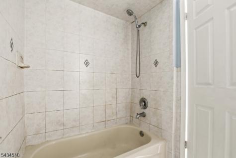 63 Chadwick Avenue Newark NJ 07108