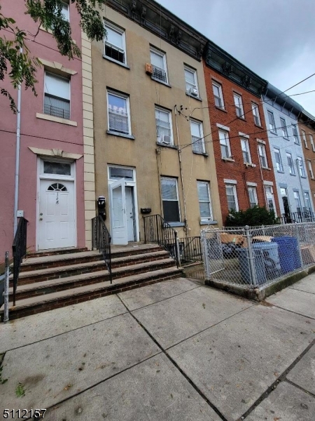 138 1/2 Ripley Place Elizabeth NJ 07206