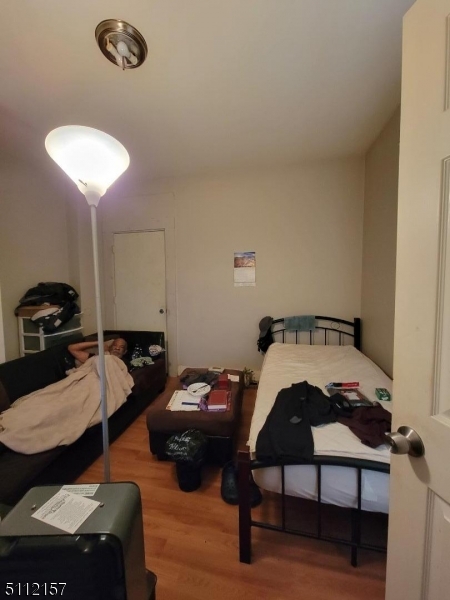 138 1/2 Ripley Place Elizabeth NJ 07206