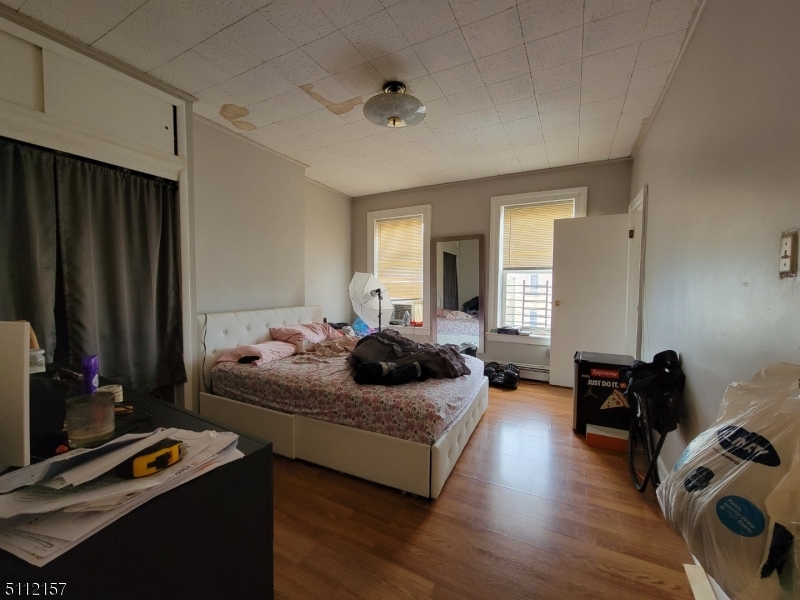 138 1/2 Ripley Place Elizabeth NJ 07206