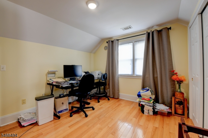 814 Kilsyth Road Elizabeth NJ 07208