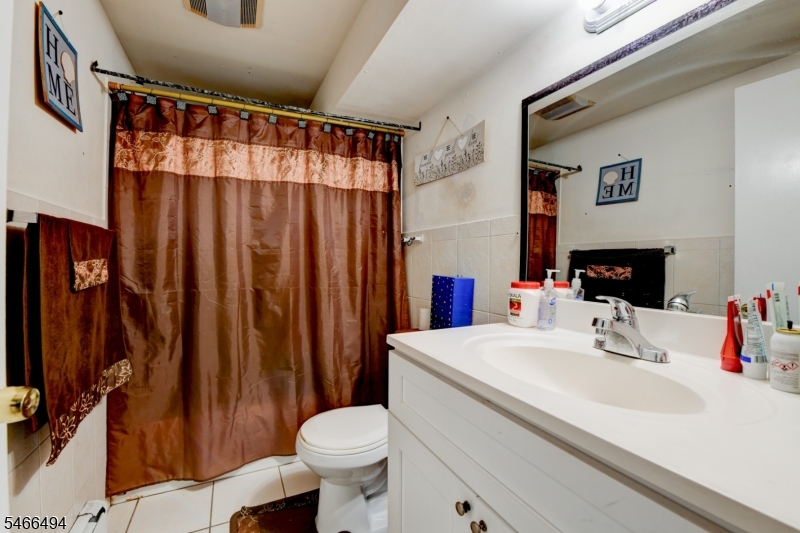 814 Kilsyth Road Elizabeth NJ 07208