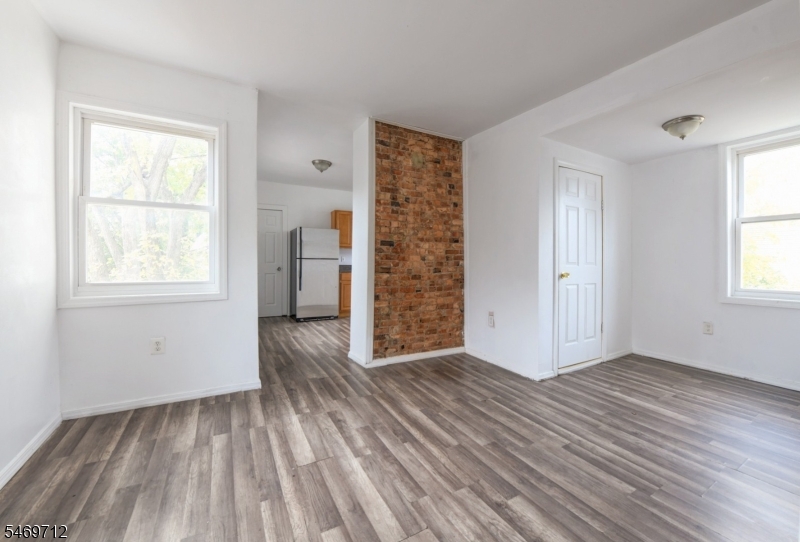 439 S 18th Street Newark NJ 07103