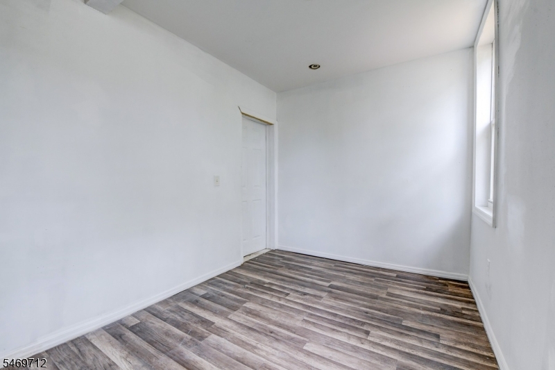 439 S 18th Street Newark NJ 07103