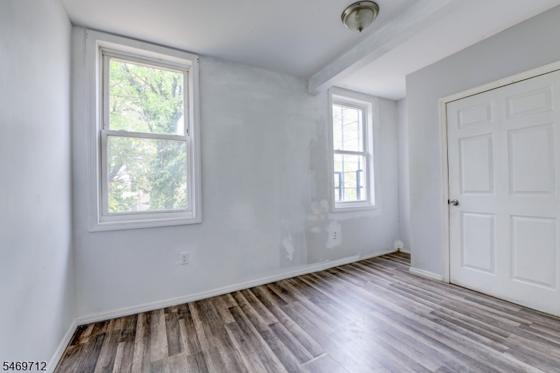 439 S 18th Street Newark NJ 07103