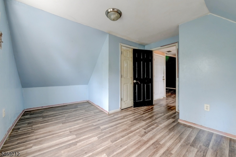 439 S 18th Street Newark NJ 07103