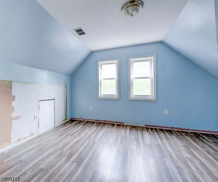 439 S 18th Street Newark NJ 07103