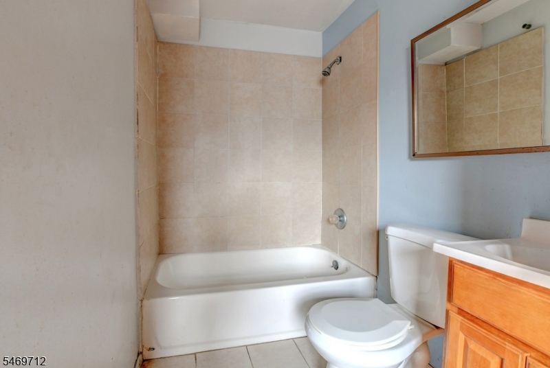439 S 18th Street Newark NJ 07103
