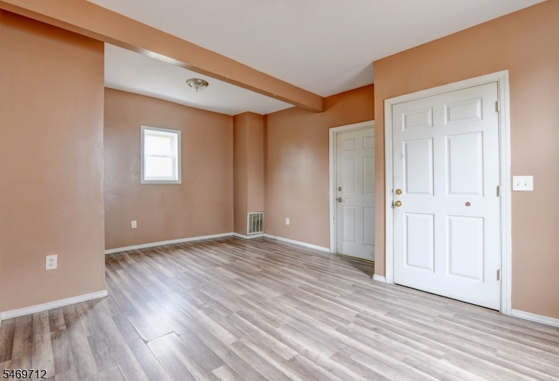 439 S 18th Street Newark NJ 07103