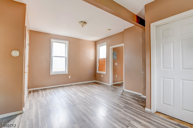 439 S 18th Street Newark NJ 07103