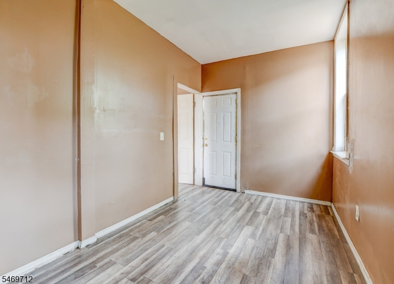 439 S 18th Street Newark NJ 07103