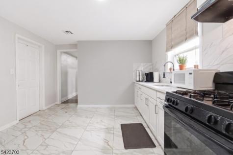 63 Linden Avenue Irvington NJ 07111