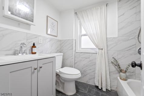 63 Linden Avenue Irvington NJ 07111