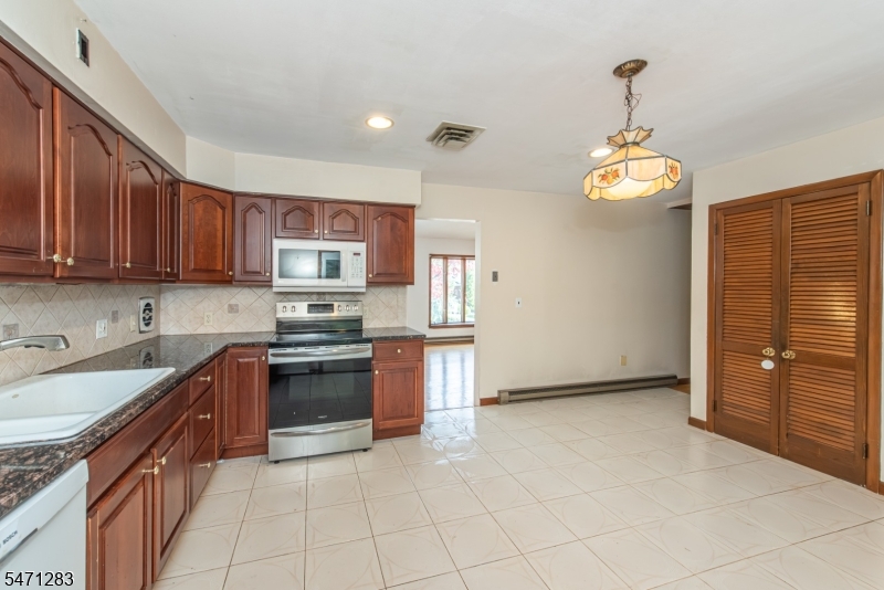 10 Peterson Road Totowa NJ 07512