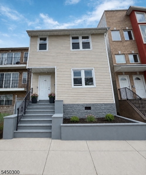 467 Hawthorne Avenue Newark NJ 07112
