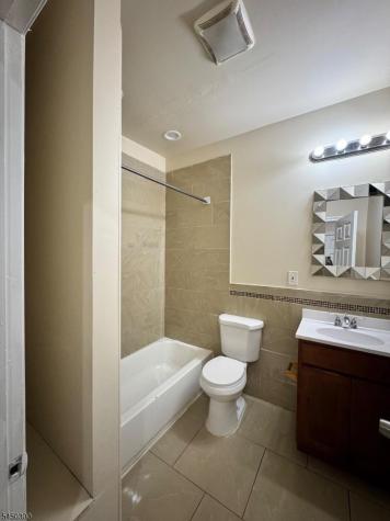 467 Hawthorne Avenue Newark NJ 07112