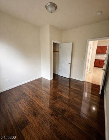 467 Hawthorne Avenue Newark NJ 07112