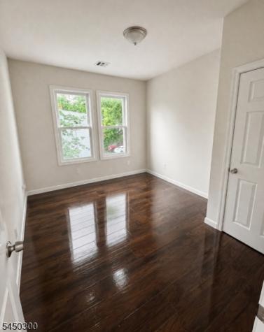 467 Hawthorne Avenue Newark NJ 07112