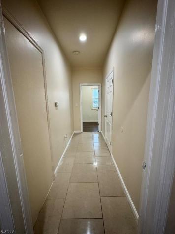 467 Hawthorne Avenue Newark NJ 07112
