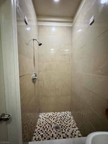 467 Hawthorne Avenue Newark NJ 07112