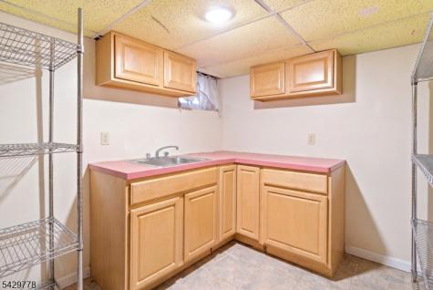 73 Knickerbocker Avenue Paterson NJ 07503