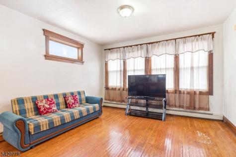 73 Knickerbocker Avenue Paterson NJ 07503