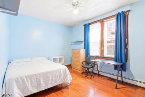 73 Knickerbocker Avenue Paterson NJ 07503