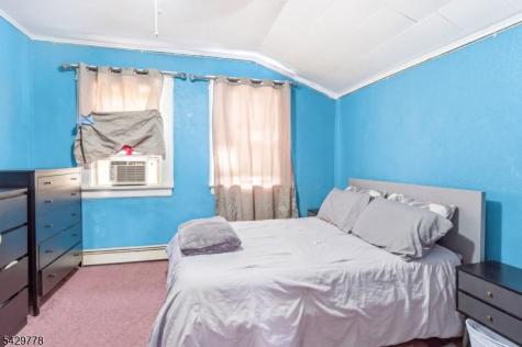 73 Knickerbocker Avenue Paterson NJ 07503