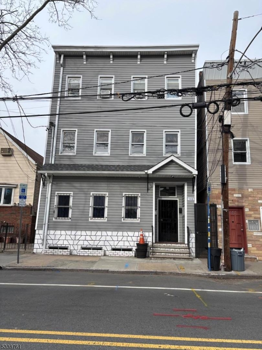 143 Walnut Street Newark NJ 07105