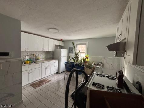 143 Walnut Street Newark NJ 07105