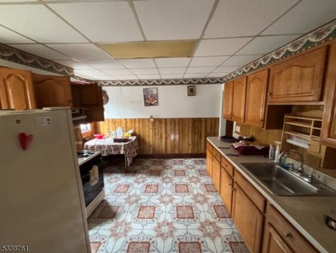 143 Walnut Street Newark NJ 07105