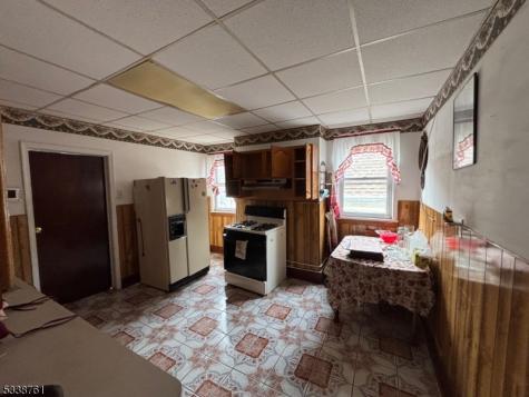 143 Walnut Street Newark NJ 07105
