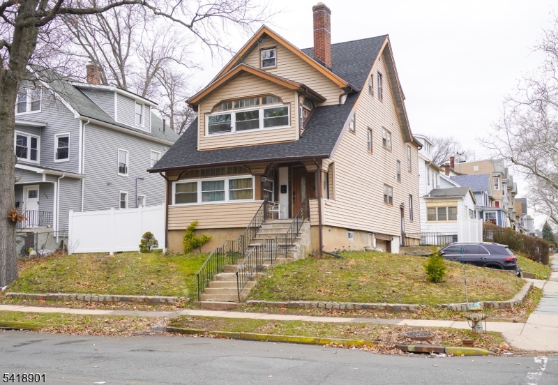 130 Elmwood Avenue East Orange NJ 07018
