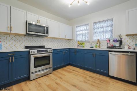 130 Elmwood Avenue East Orange NJ 07018